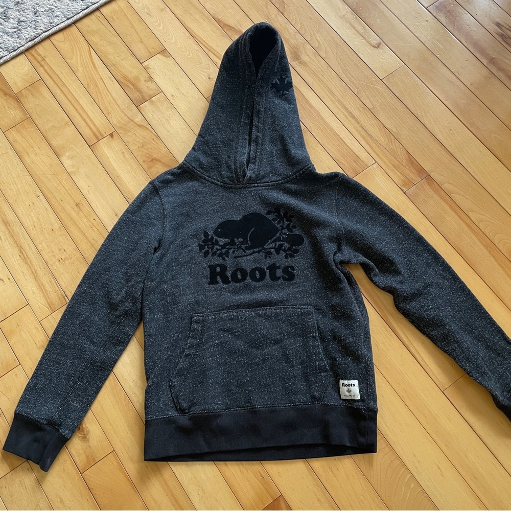 Roots Kids Black and Gray Sweater